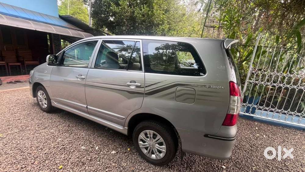 Re-toyota Innova 2015 Diesel Good Condition