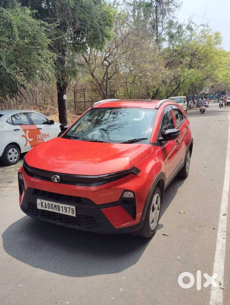 Tata Nexon Smart 1.2 Revotron Petrol 5 Mt, 2023, Petrol