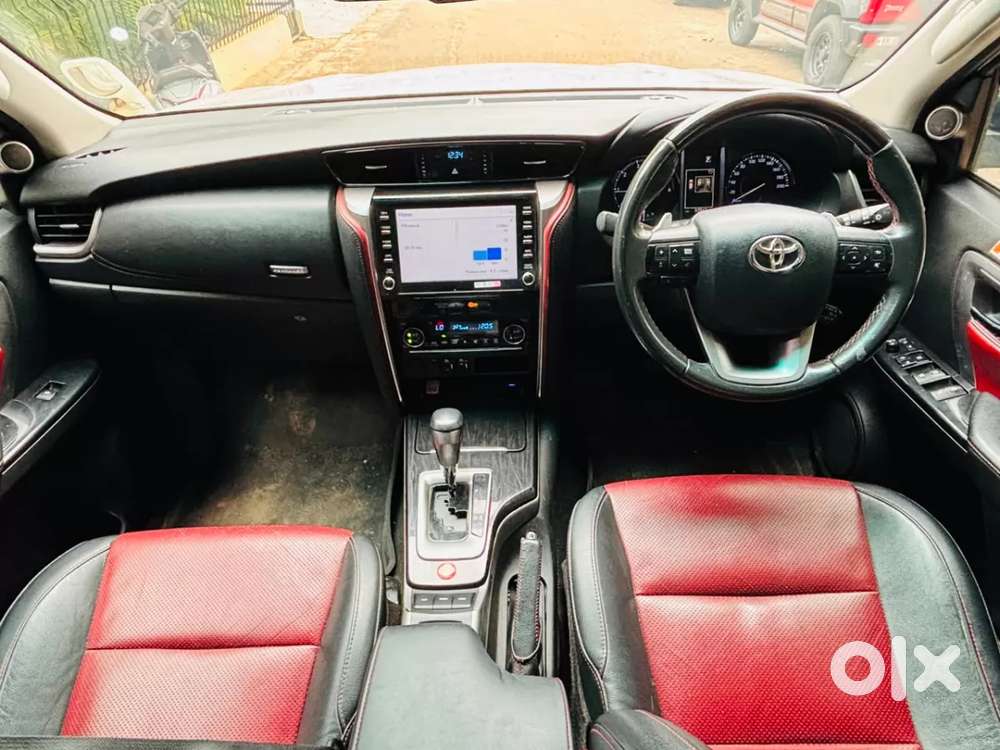 Toyota Fortuner Legender, 2021, Diesel