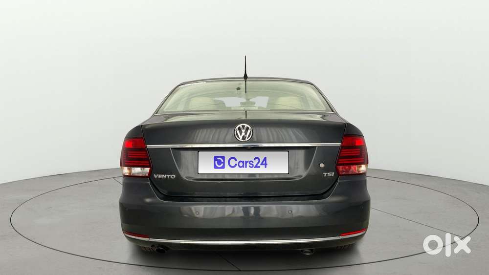 Volkswagen Vento 1.2 Tsi Highline Plus At, 2017, Petrol