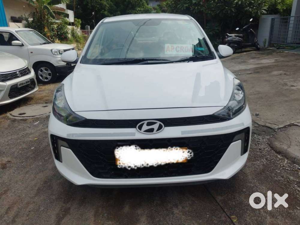Hyundai Aura S Crdi Manual, 2023, Cng & Hybrids