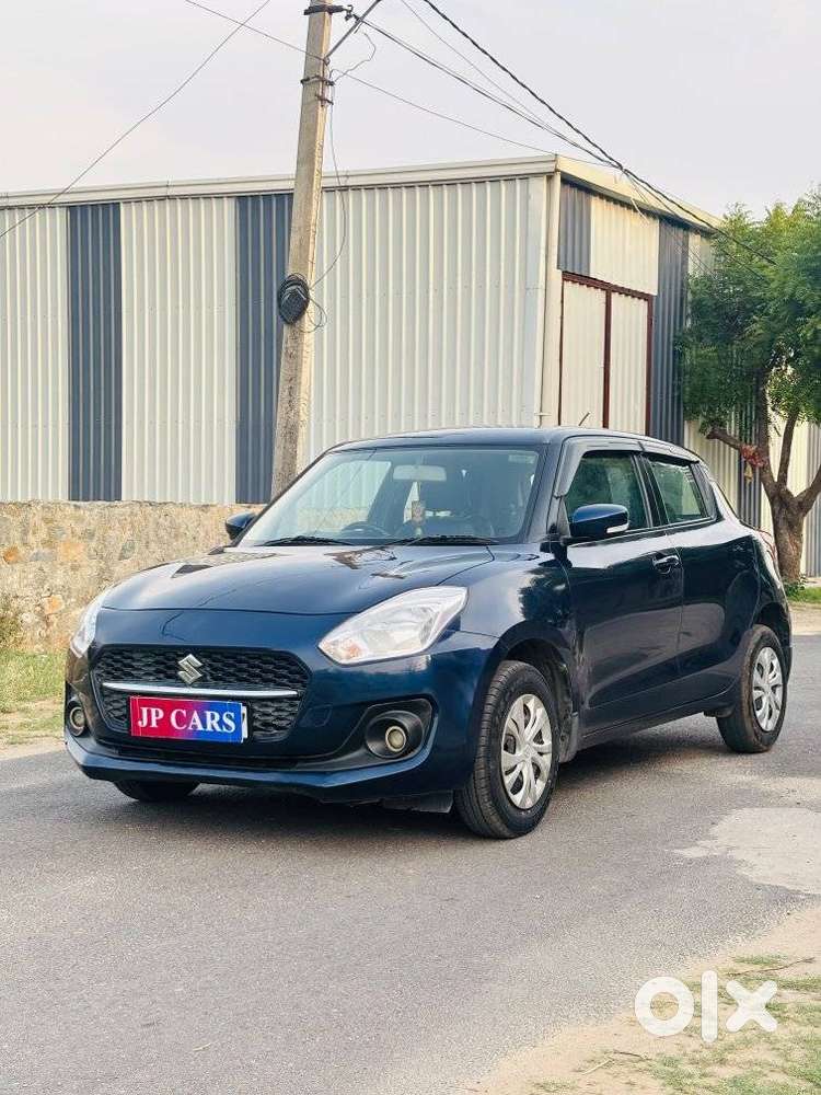 Maruti Suzuki Swift Vxi + Manual, 2022, Petrol