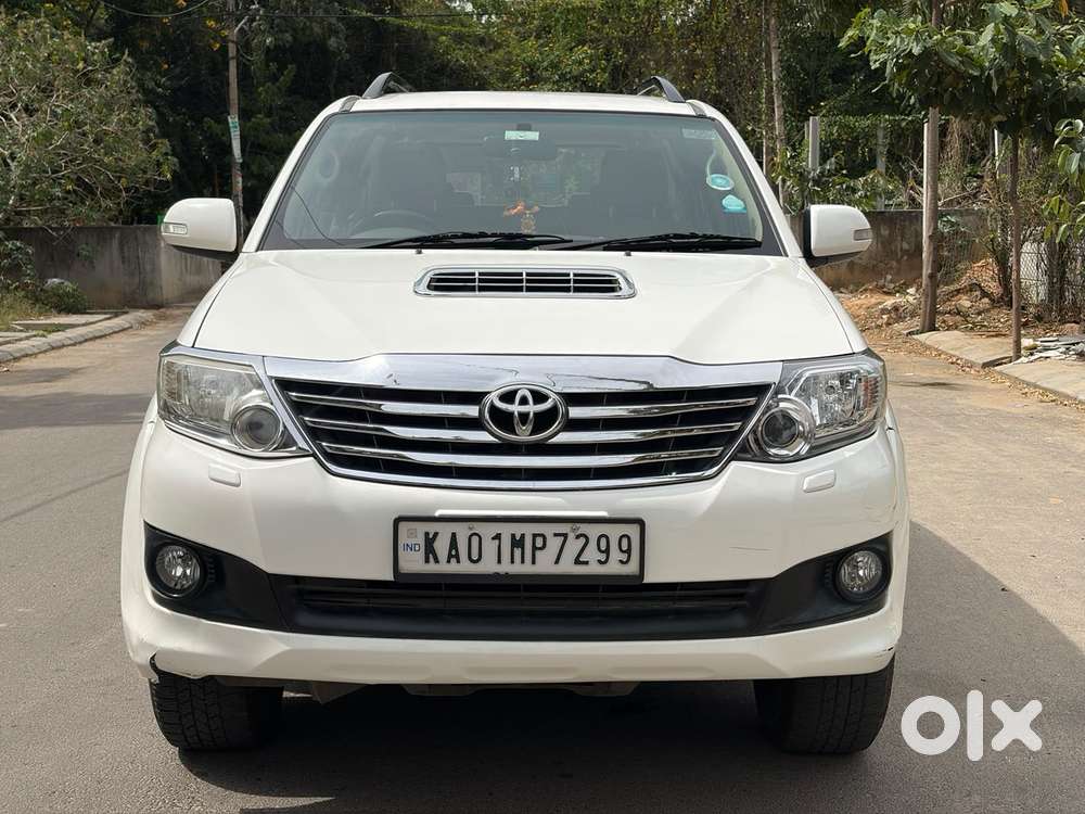 Toyota Fortuner 4x2 At, 2012, Diesel