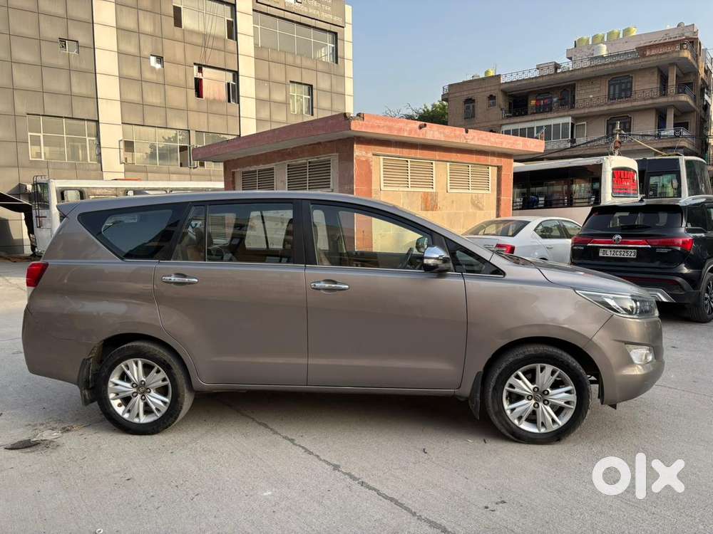 Toyota Innova Crysta 2.8z Automatic, 2017, Diesel