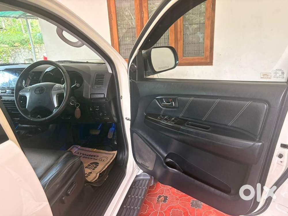 Toyota Fortuner 2015. 4x4 Automatic
