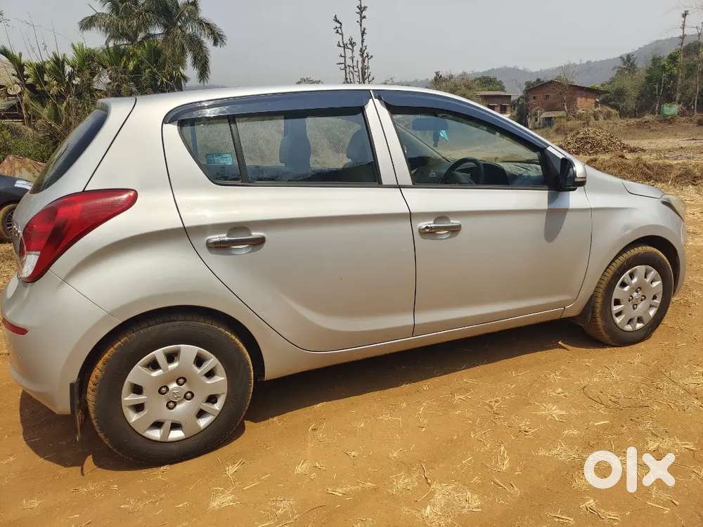 Hyundai I20 2013 Diesel Well Maintained All Tyre New