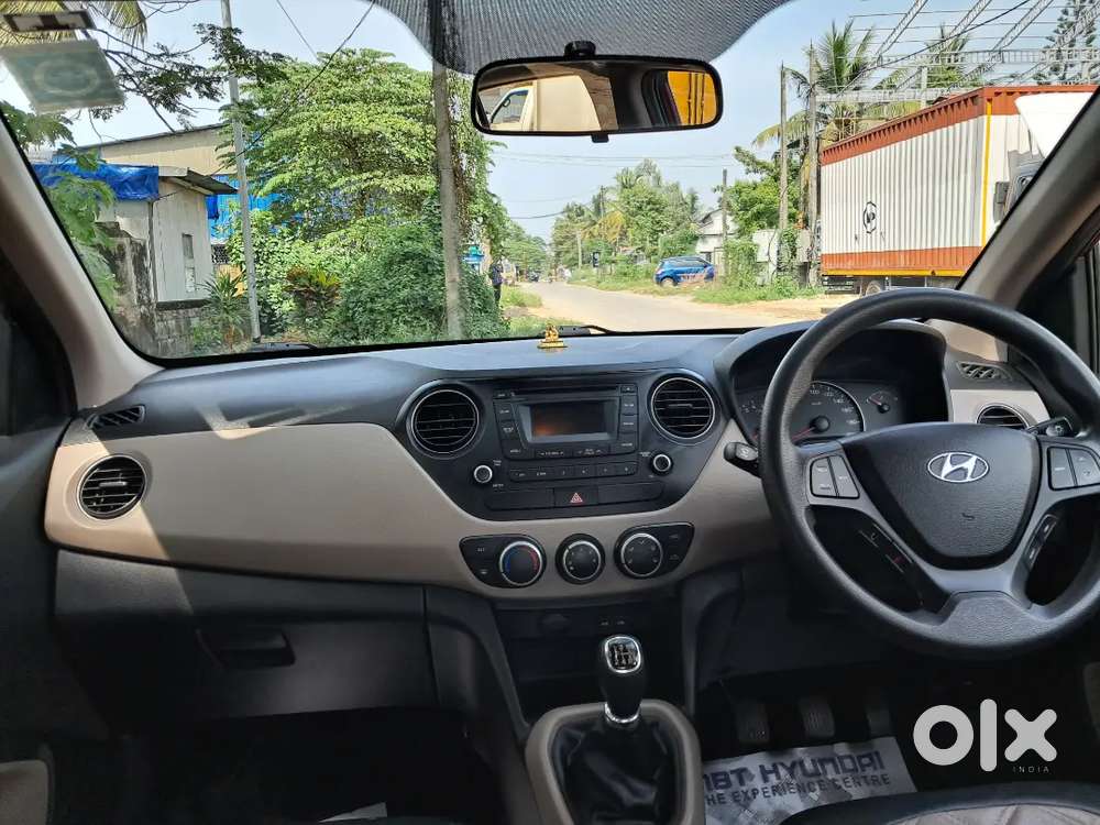 Hyundai Grand I10 2015 Petrol Well Maintained