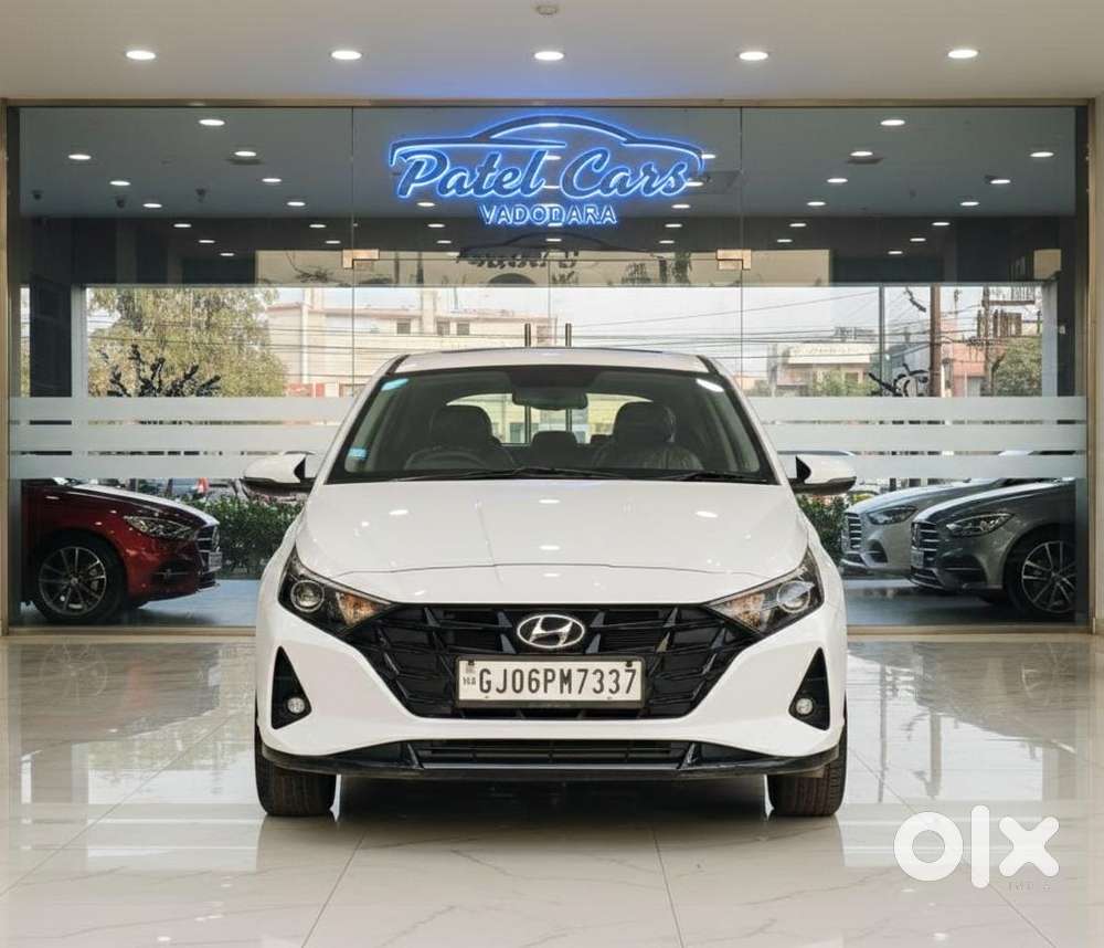 Hyundai I20 Asta (o) 1.2 Mt, 2023, Petrol