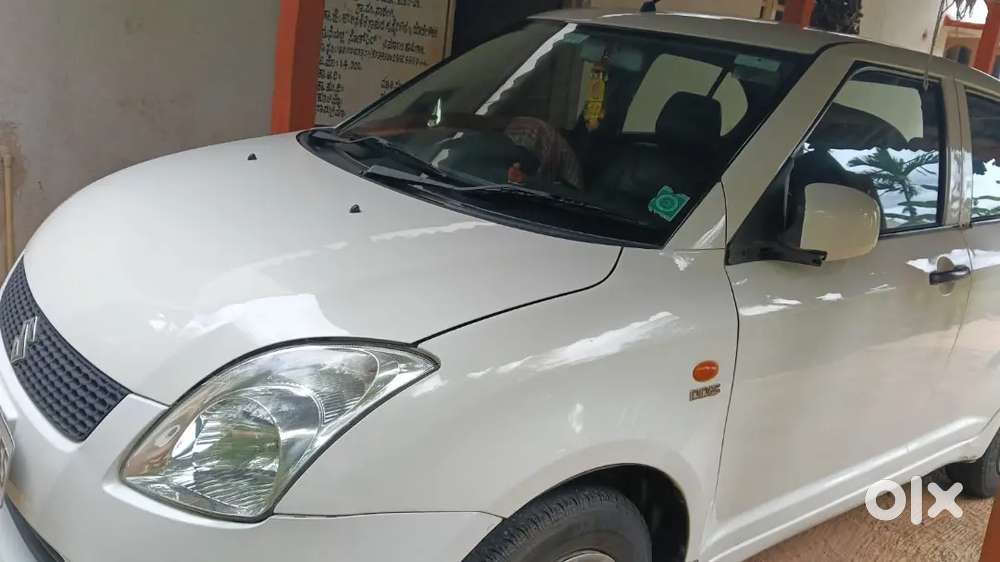 Maruti Suzuki Swift Dzire 2017 Diesel Manual
