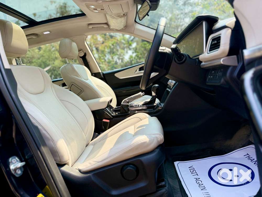 Mahindra Xuv700 2.2 Ax 7 Diesel At Str, 2022, Diesel