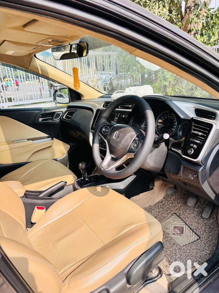 Honda City V Mt Sunroof, 2019, Petrol