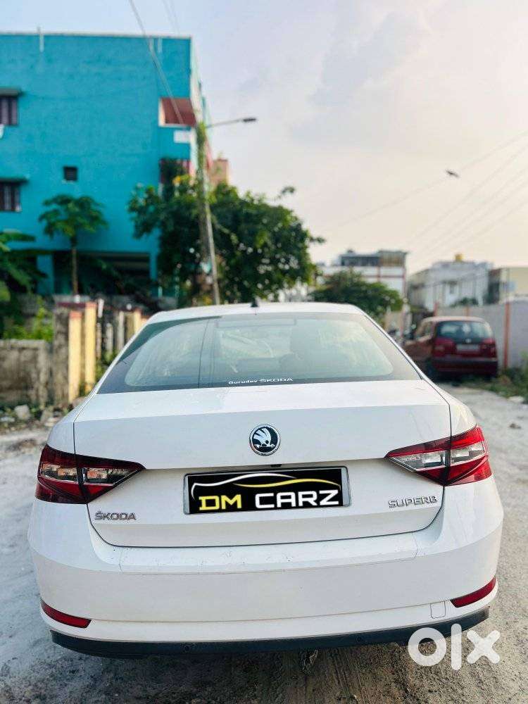 Skoda Superb Style 1.8, 2016, Petrol