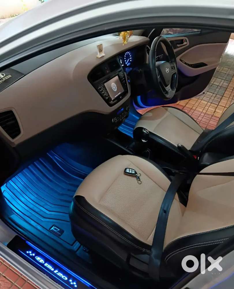 Top End Model Having All Features Push Start,keyless Entry Etc Etc