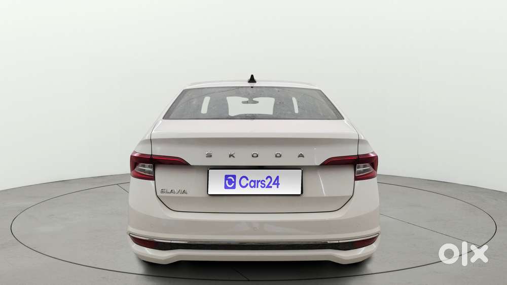 Skoda Slavia 1.0 Tsi Style At, 2023, Petrol