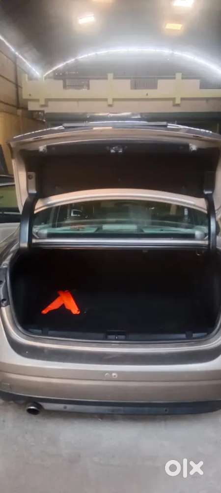 Renault Fluence 2012 Diesel 120000 Km Driven