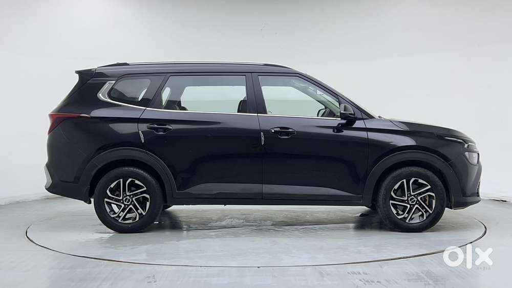 Kia Carens Prestige Plus Diesel, 2023, Petrol