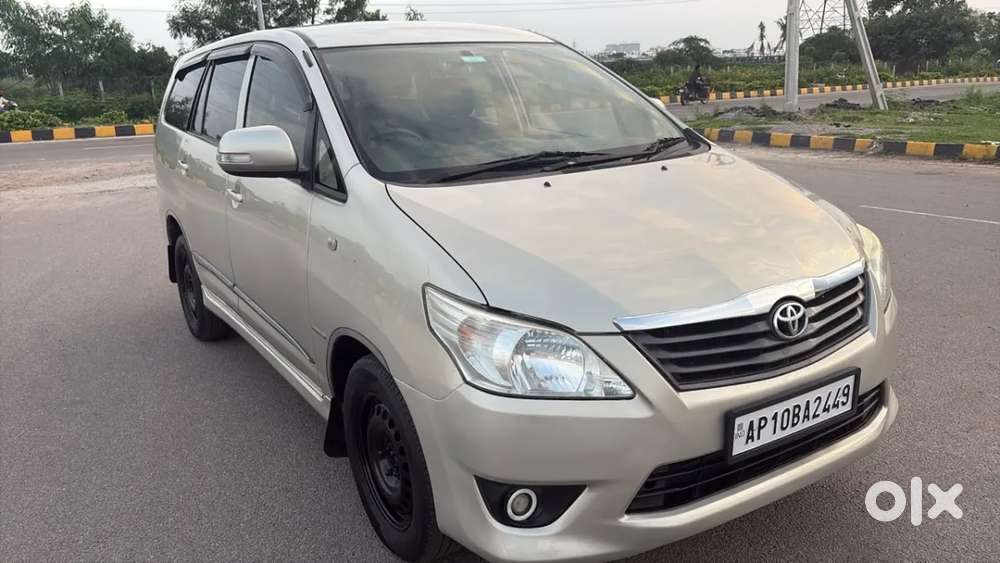 Toyota Innova 2.5 Gx 8 Str Bs-iii, 2012, Diesel