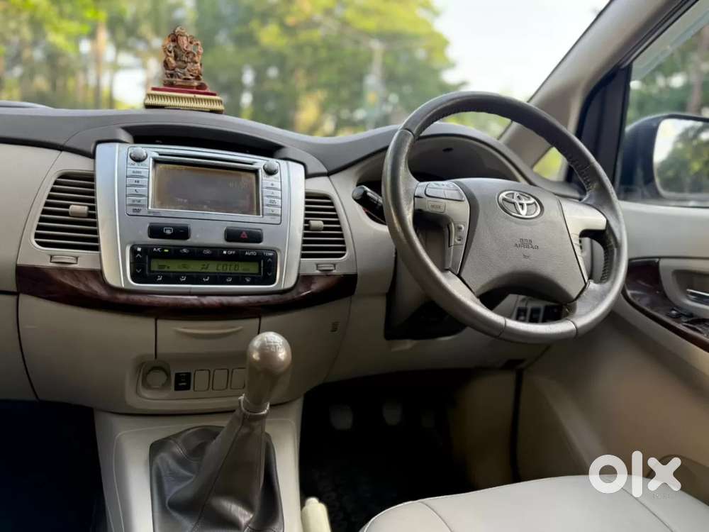 Toyota Innova 2.5 Vx 7 Seater Bs Iv, 2012, Diesel
