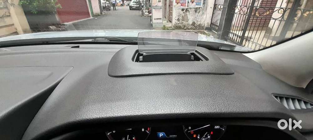 Maruti Suzuki Brezza Zxi Plus At, 2022, Petrol