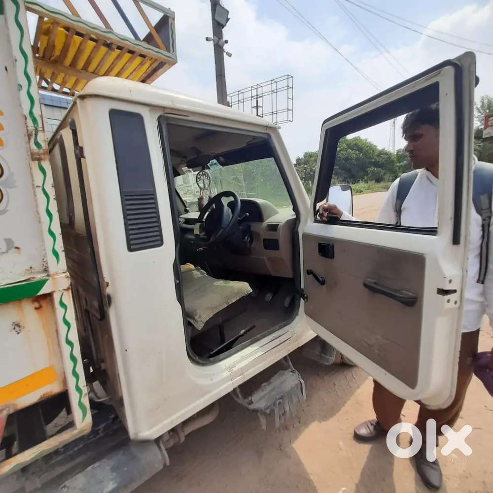 Mahindra Bolero Pik-up 2023, City Cng