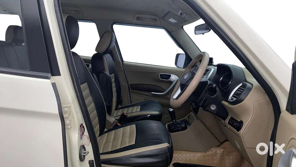 Mahindra Tuv 300 T8 Amt, 2016, Diesel