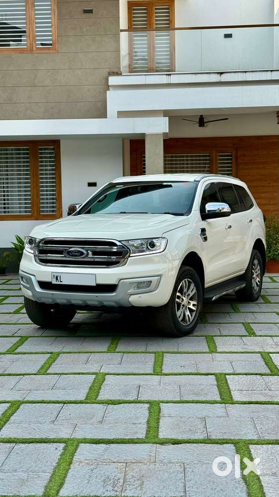 Ford Endeavour 2.2 Titanium At 4x2, 2017, Diesel
