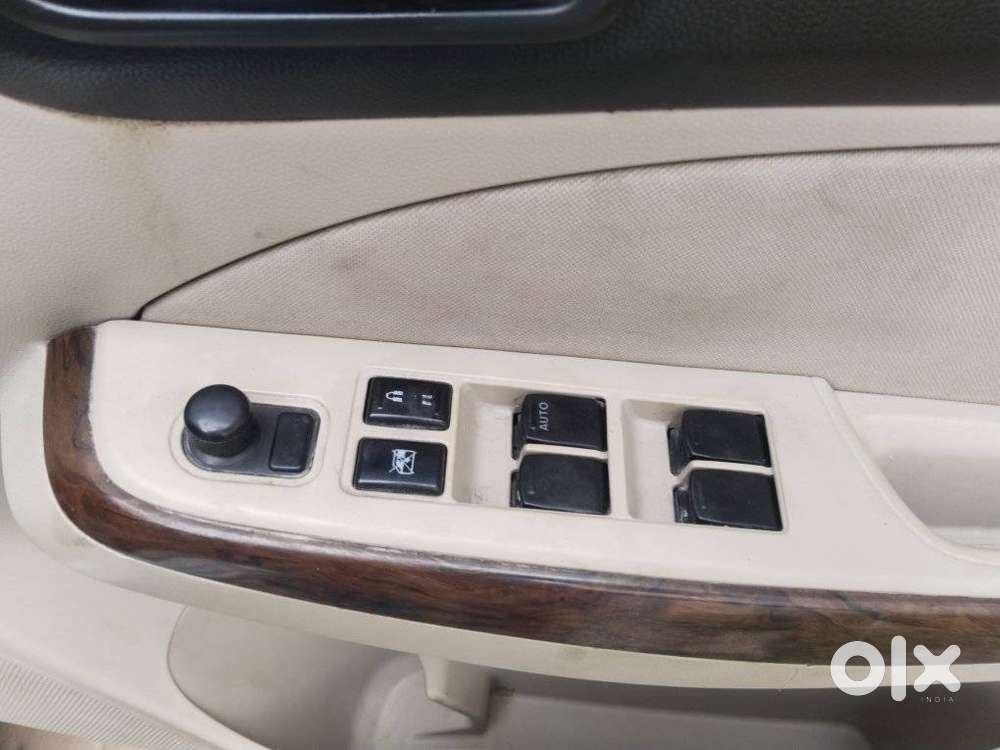 Maruti Suzuki Dzire 1.2 Zxi, 2018, Petrol