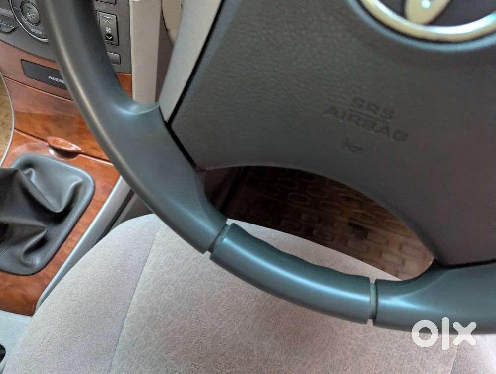 Toyota Corolla Altis 2010-2013 1.8 J, 2010, Petrol