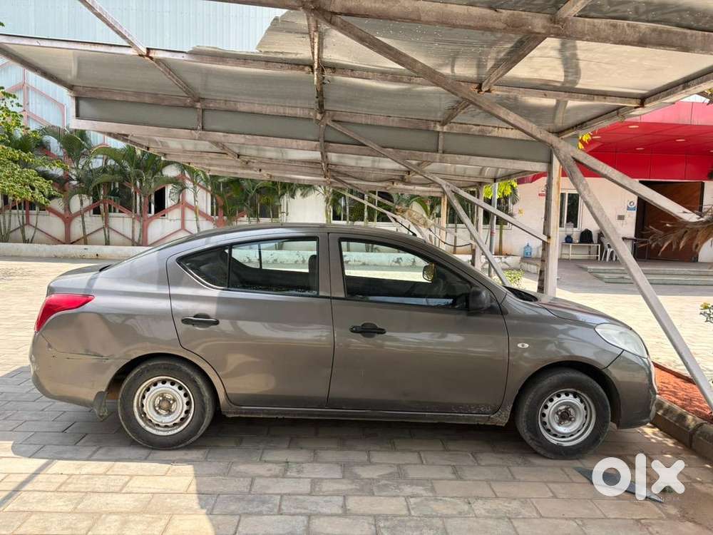 Nissan Petrol Car 2012