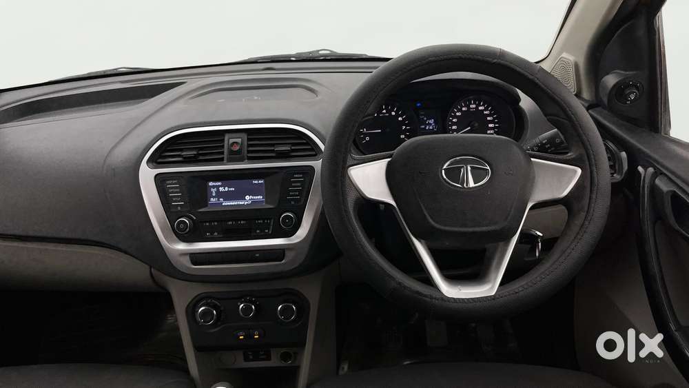 Tata Tiago 1.2 Revotron Xt, 2017, Petrol