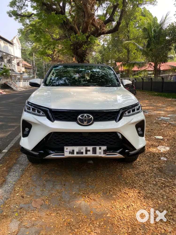 2022 Model Toyota Fortuner Legender 4x4 Automatic Single Ownership
