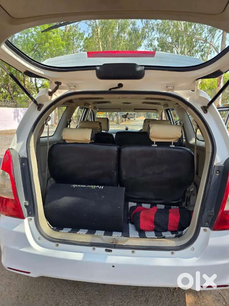Toyota Innova 2.5 Ev 2013