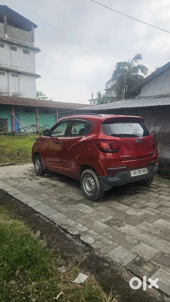 Mahindra Kuv100 Nxt Petrol 2017