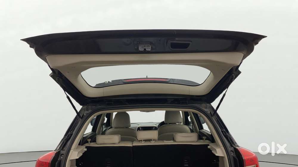 Mahindra Xuv300 W8 Option, 2020, Petrol