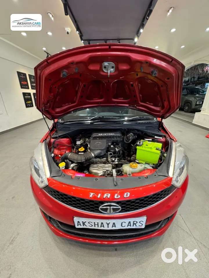 Tata Tiago 1.2 Revotron Xm, 2018, Petrol