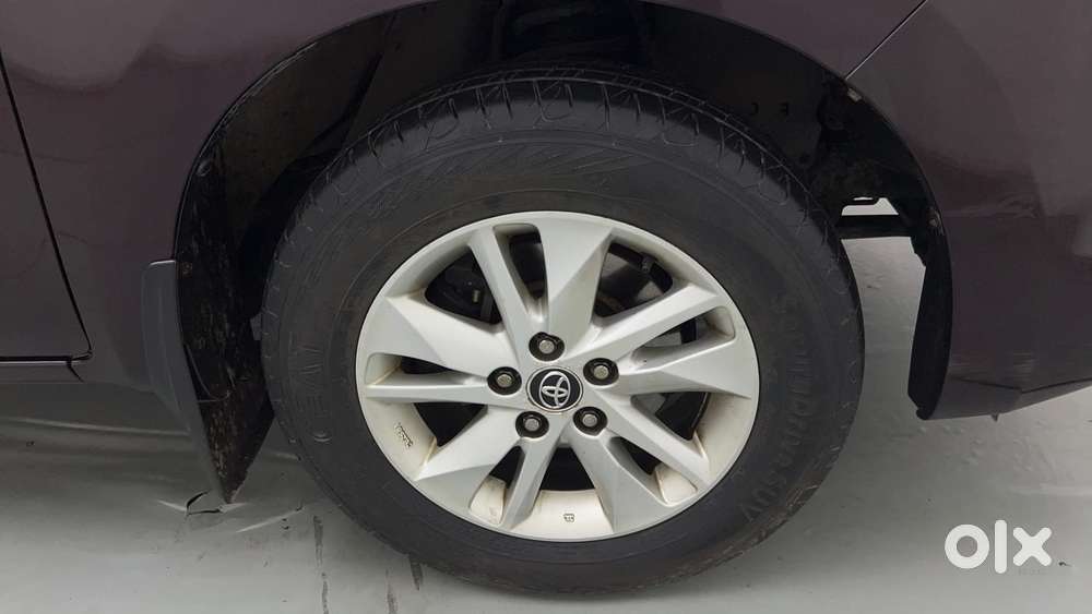 Toyota Innova Crysta 2.7 Zx At, 2017, Petrol