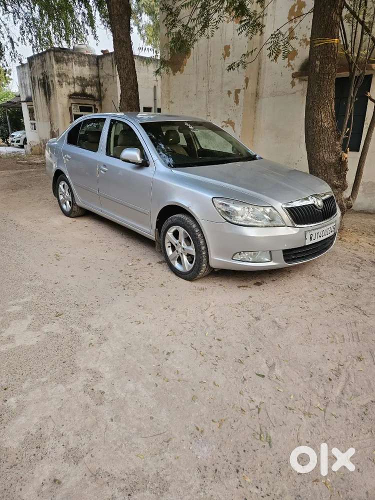 Skoda Laura Elegance 2013 Diesel 2nd