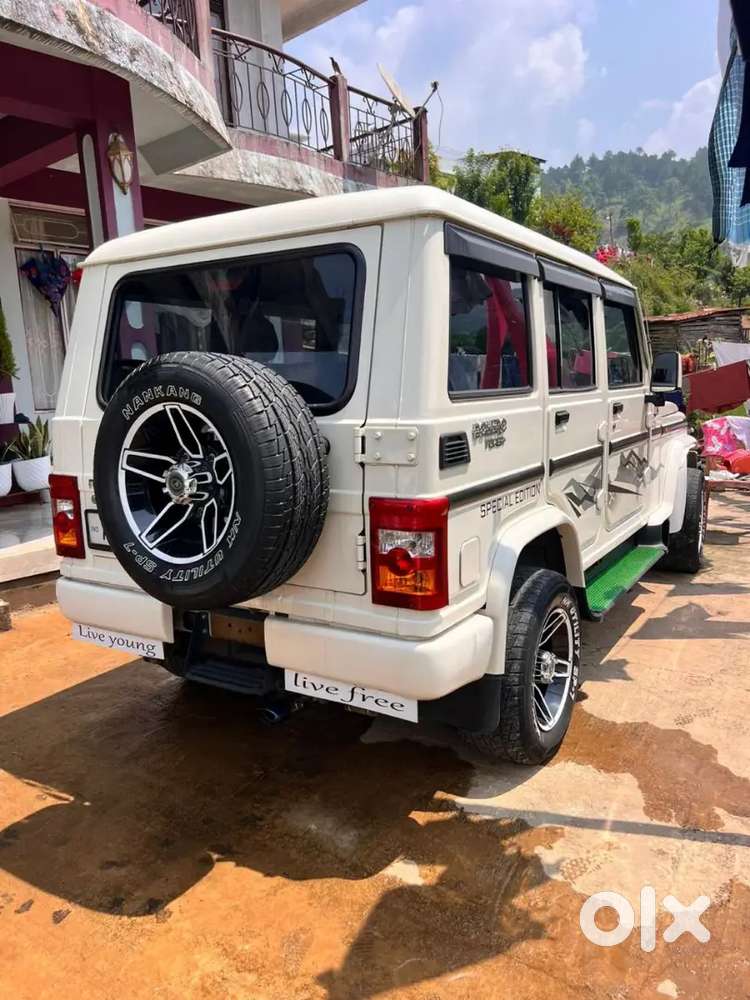 Mahindra Bolero Neo Plus 2017