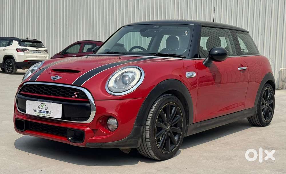 Mini Cooper 3 Door John Works, 2017, Petrol