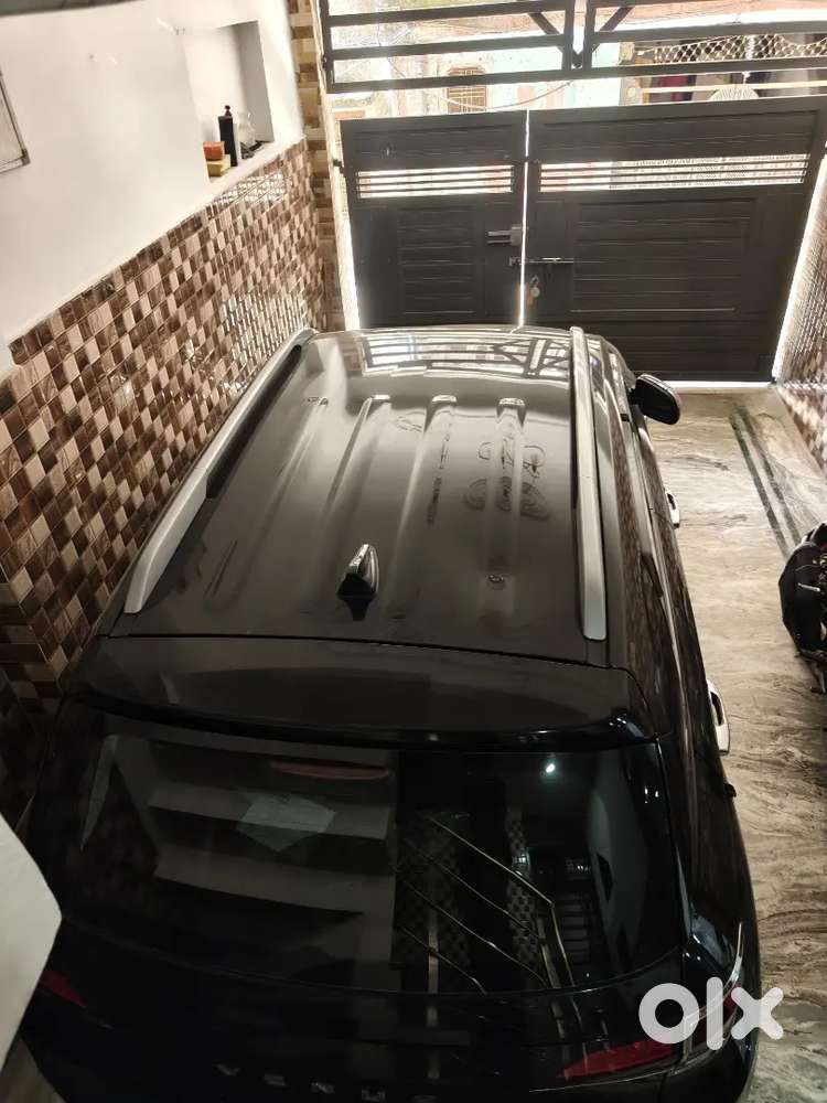 Hyundai Venue Petrol Manual 19000 Km 2022