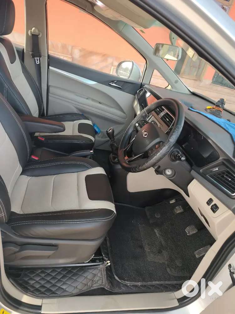 Mahindra Marazzo 2023 Diesel 32000 Km Driven Like New Condition