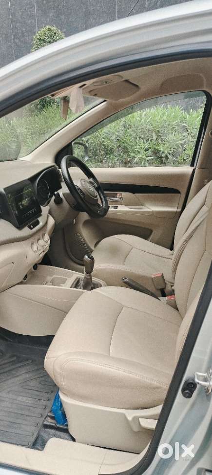Maruti Suzuki Ertiga 1.5 Vxi, 2023, Petrol