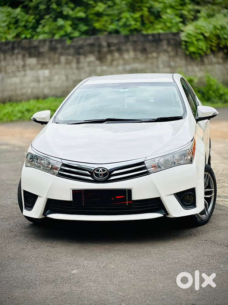 Toyota Corolla Altis 2015