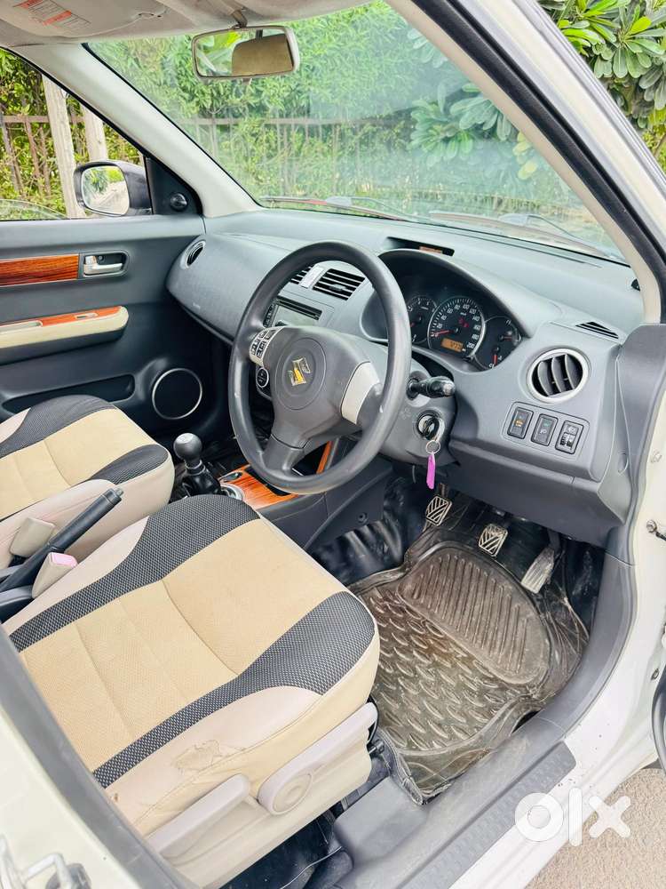 Maruti Suzuki Swift Dzire, 2010, Diesel