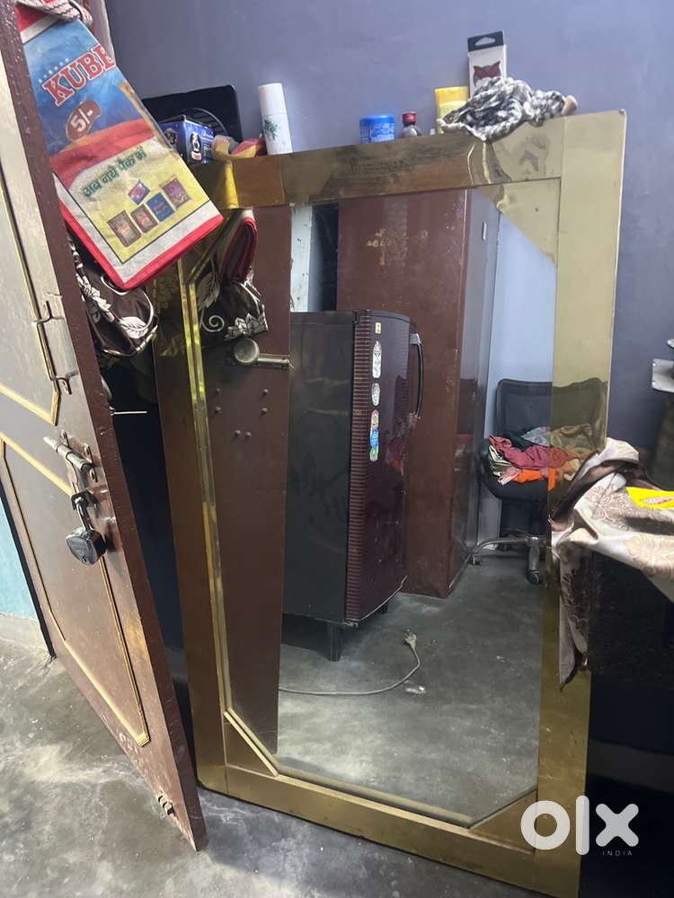 Long length mirror about 5 ft height