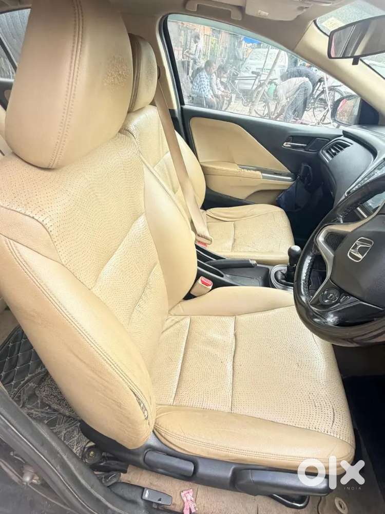 Honda City 1.5 Vx 2015 First Owner Sunroof Push Button Start.