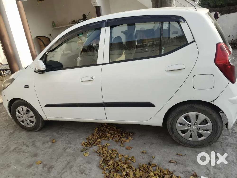 Hyundai I10 Cng With Orginal Lead Display