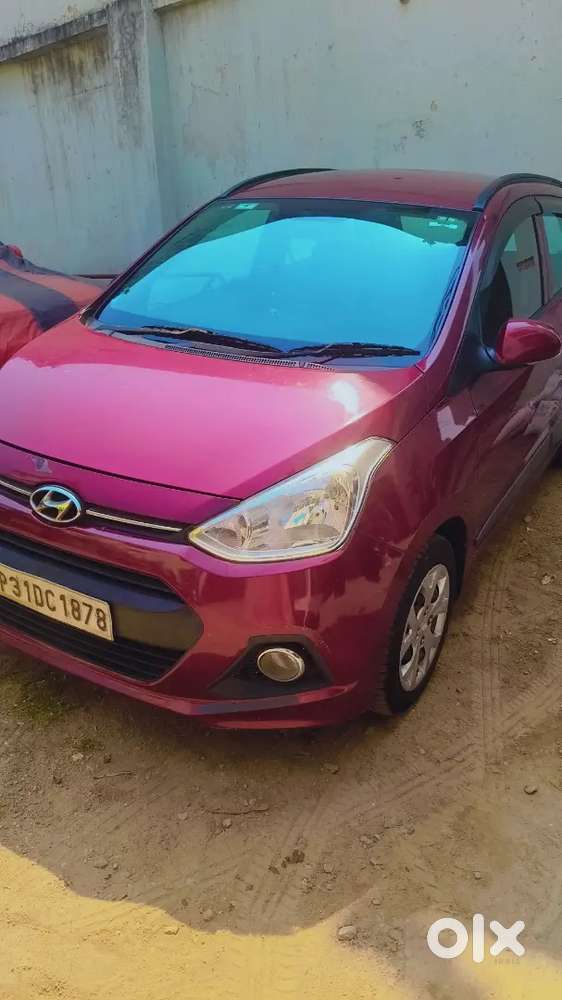 Hyundai Grand I10 2015 Diesel 90000 Km Driven
