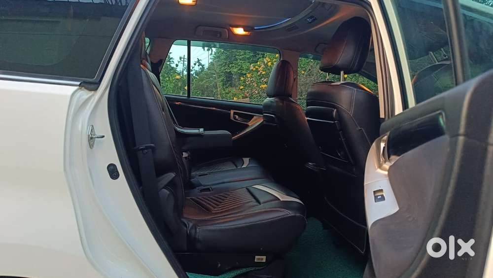 Toyota Innova Crysta 2.4 V 8 Str, 2020, Diesel