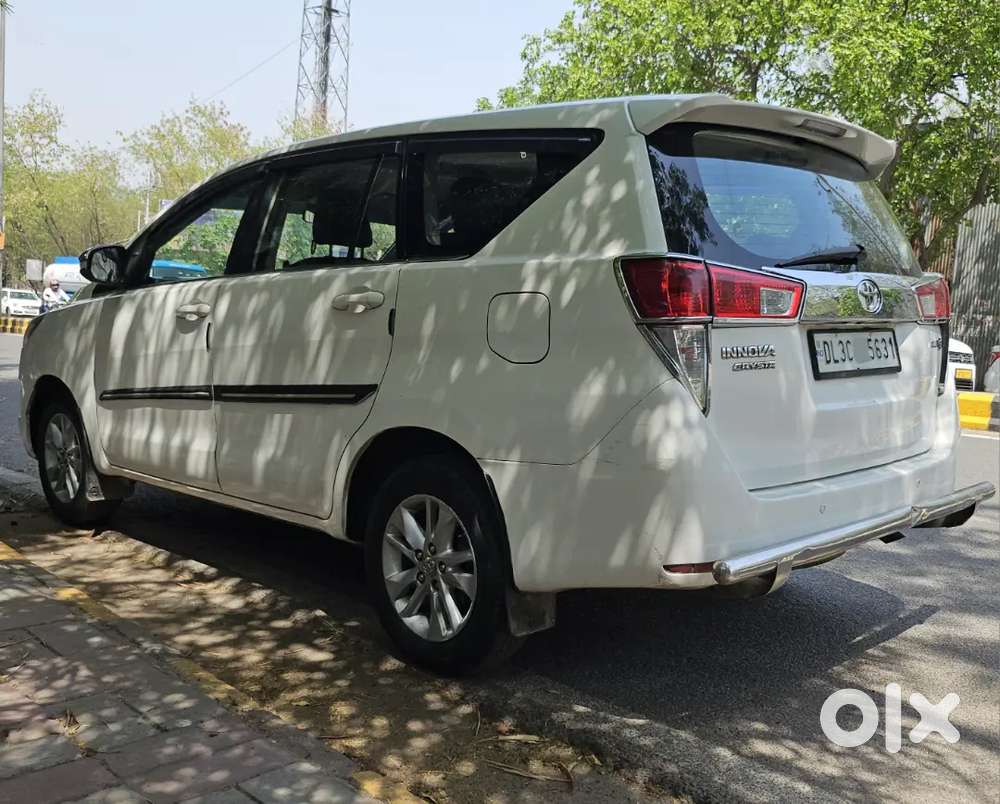 Innova Crysta 2.4 G Manual 2017 Single Owner
